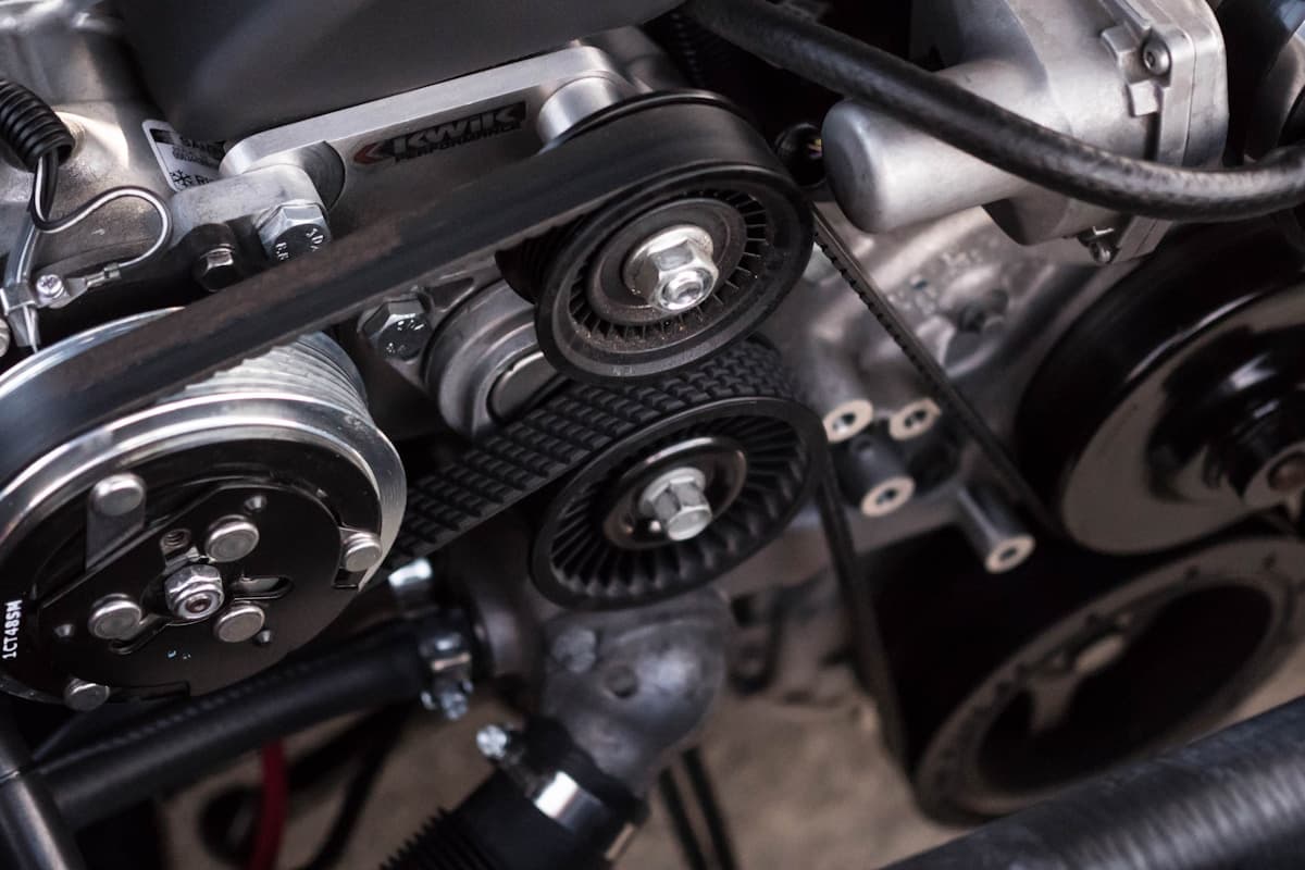 کار مرمت کی دکانیں اور الیکٹریشن